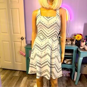 Lace up chevron dress